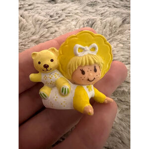 Vintage 1982 Kenner Strawberry Shortcake Butter Cookie with Jelly Bear Mini